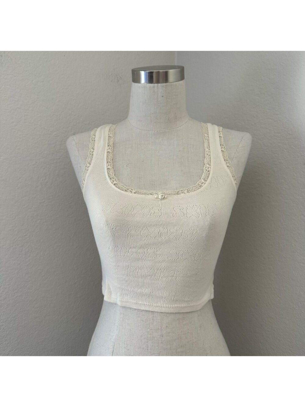 Skims Pullover Lace Crop Tank Top Sleeveless Square Neck Monogram Stretchy Girly